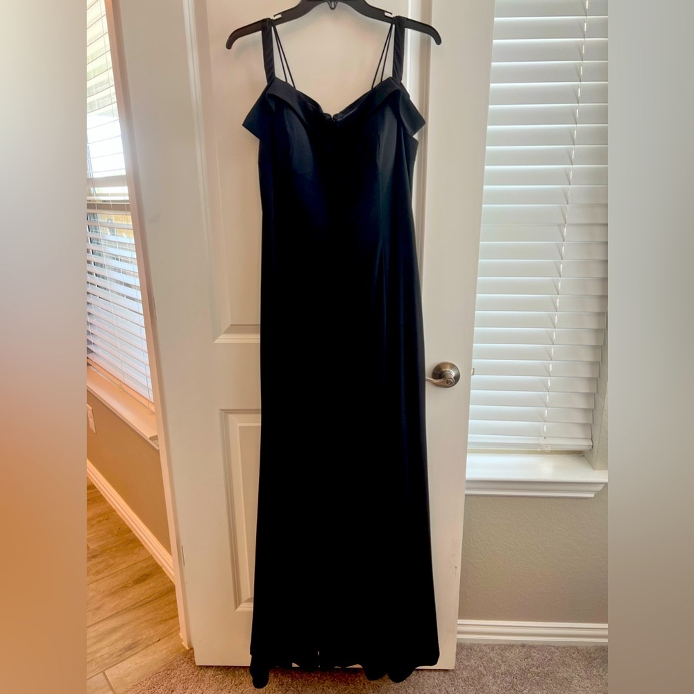 New Adrianna Papell black formal dress